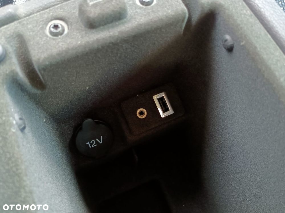 Ford Mondeo 2.0 TDCi Business Edition - 24