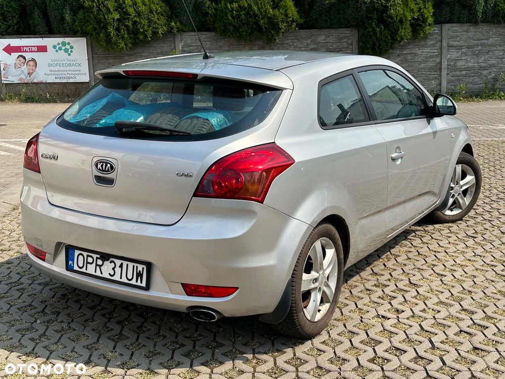 Kia Ceed - 3