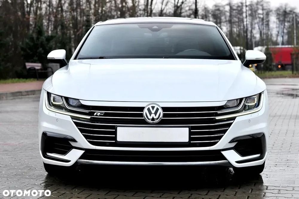 Volkswagen Arteon 2.0 TDI R-Line DSG - 11