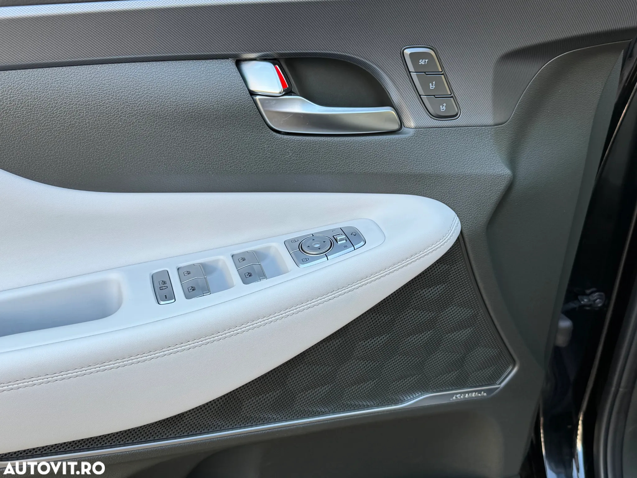 Hyundai Santa Fe Hybrid 1.6 l 230 CP 4WD 6AT Luxury - 16