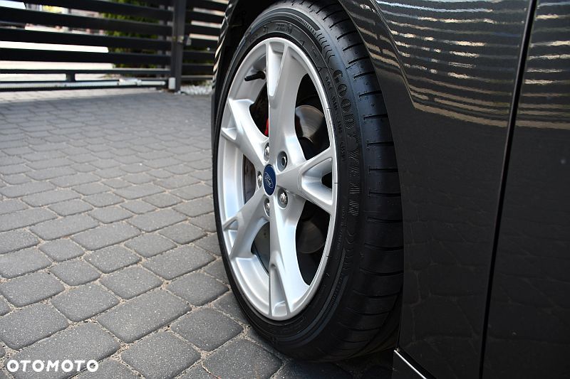 Ford Focus 1.5 EcoBlue Start-Stopp-System TITANIUM DESIGN - 34