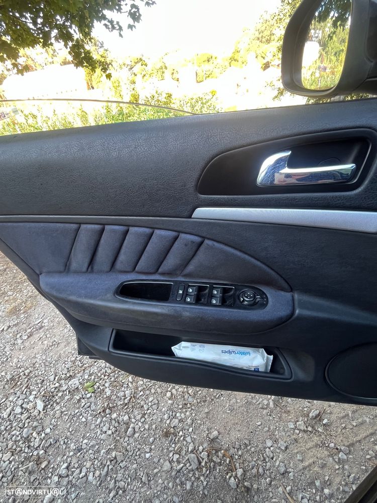 Alfa Romeo 159 - 25