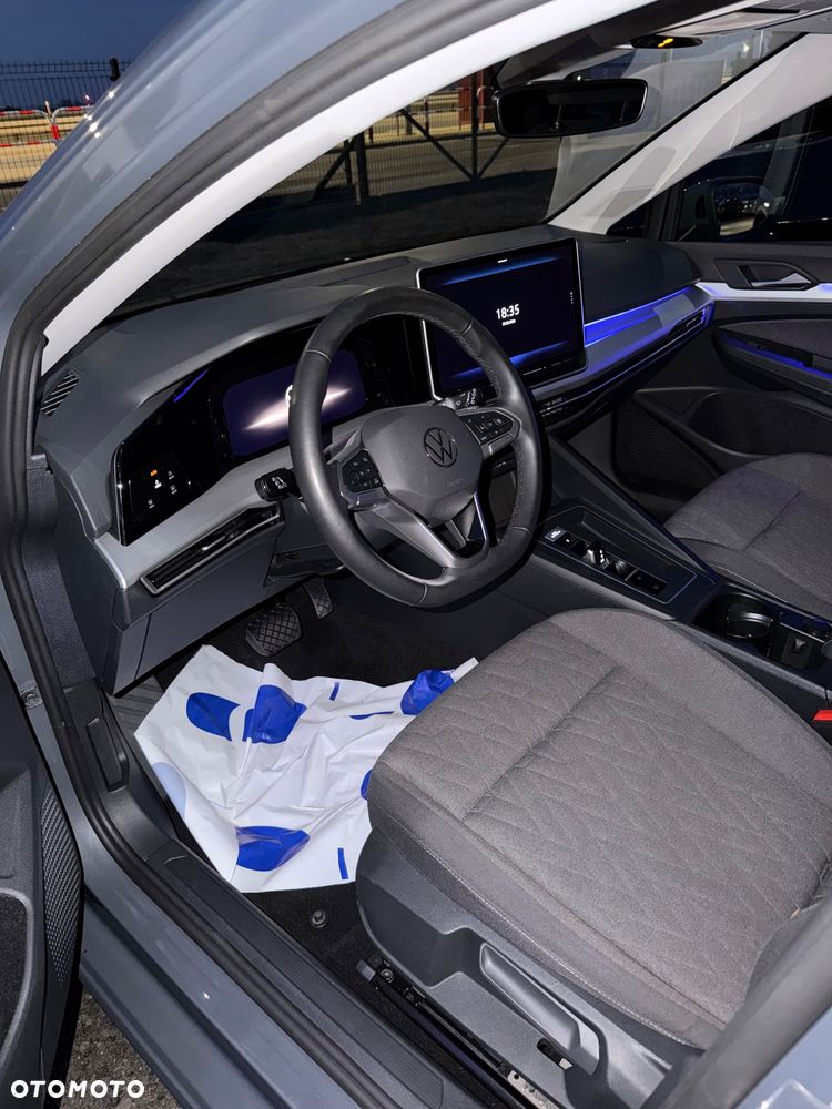 Volkswagen Golf 1.5 eTSI OPF DSG Style - 28