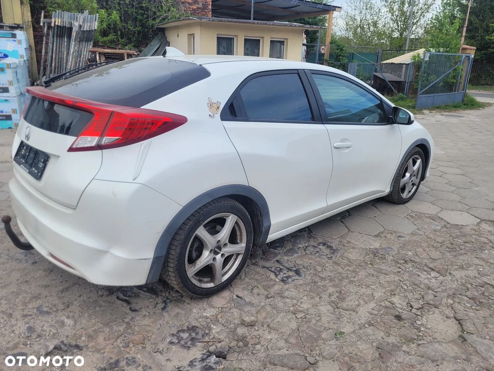 Honda Civic 1.6 i-DTEC Style Edition - 4