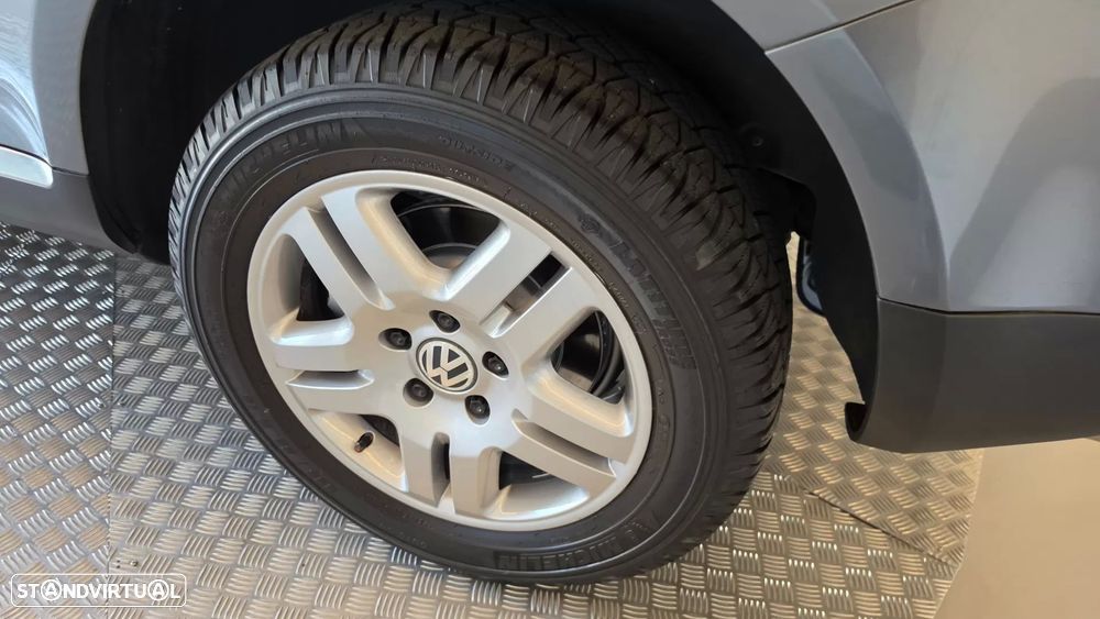 Volkswagen Touareg 3.0 TDI V6 Tiptronic — fotografia 35