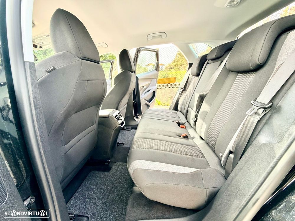 Peugeot 3008 1.2 PureTech Active - 12