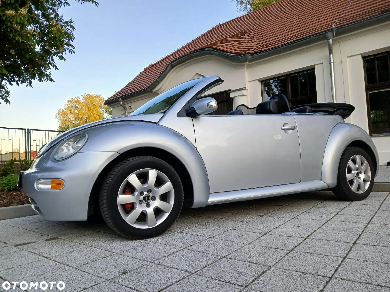 Volkswagen New Beetle - 2