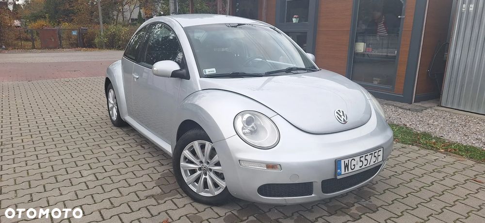 Volkswagen New Beetle - 5