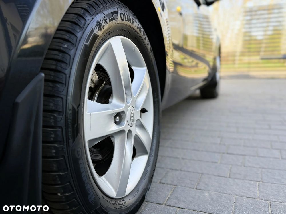 Kia Ceed - 27