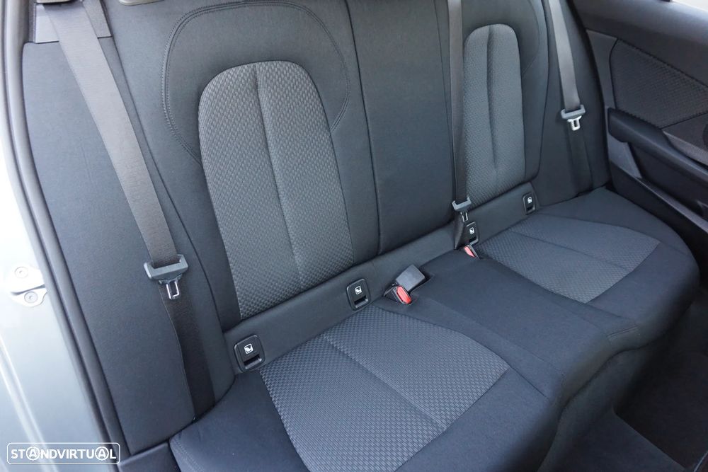 BMW 118 i Advantage - 19