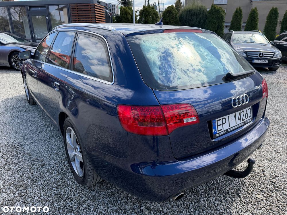 Audi A6 Avant 4.2 quattro tiptronic - 12