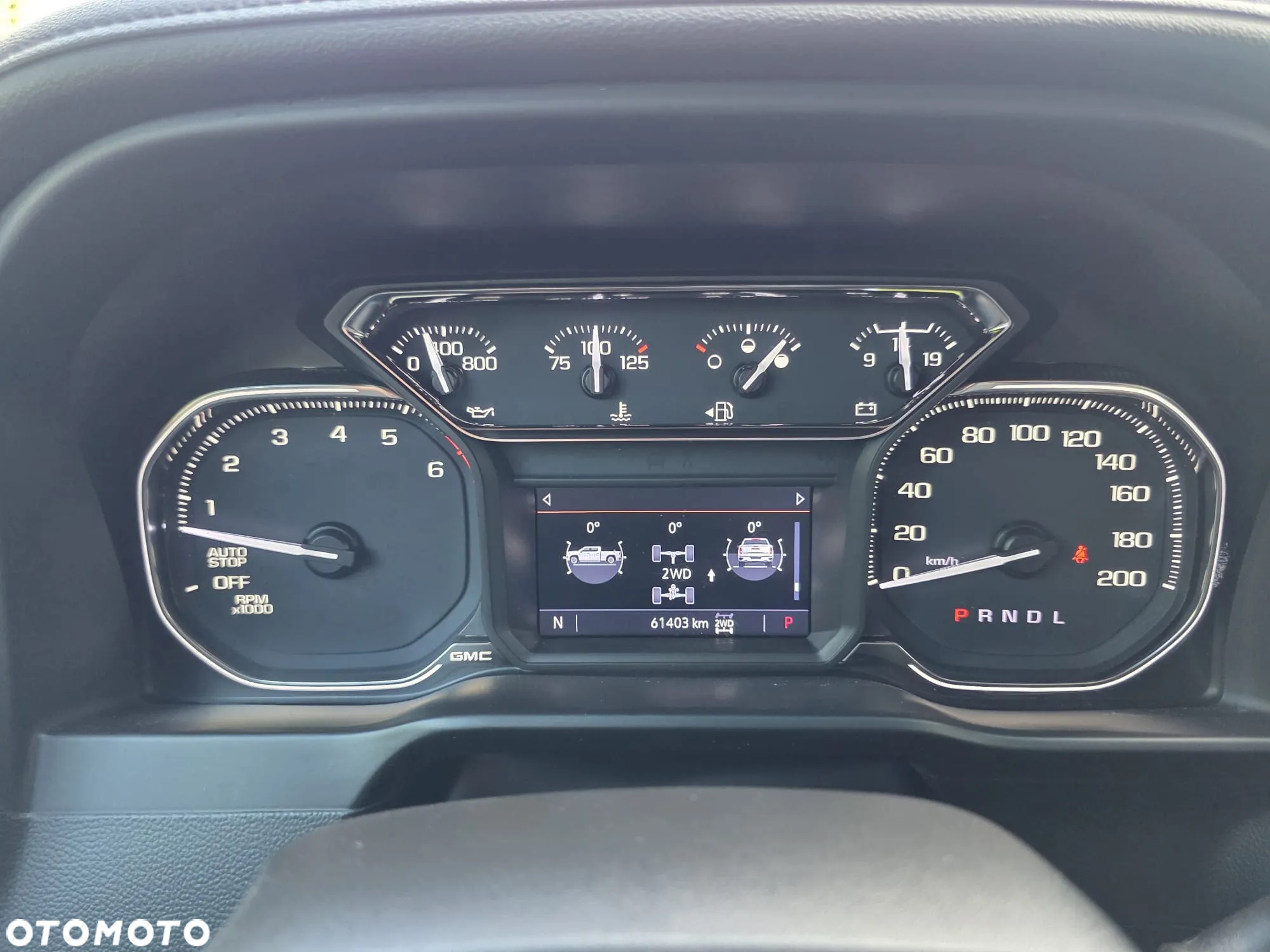 GMC Sierra - 33