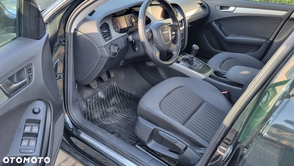 Audi A4 Avant 2.0 TDI DPF quattro Ambiente - 14