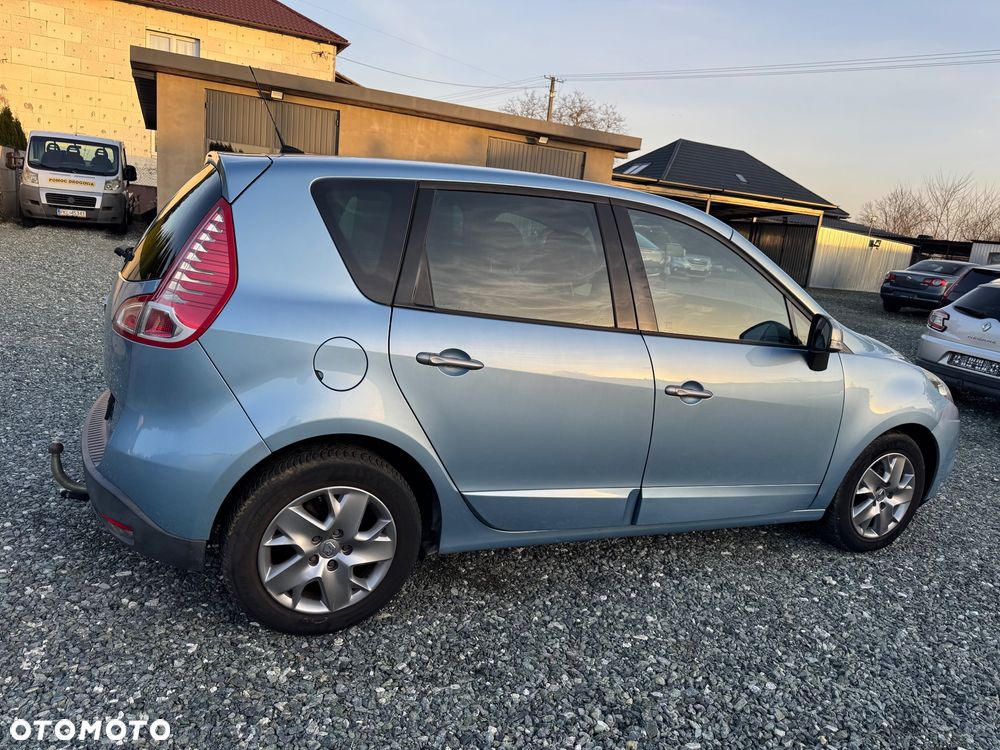 Renault Scenic 1.6 16V 110 Authentique - 6