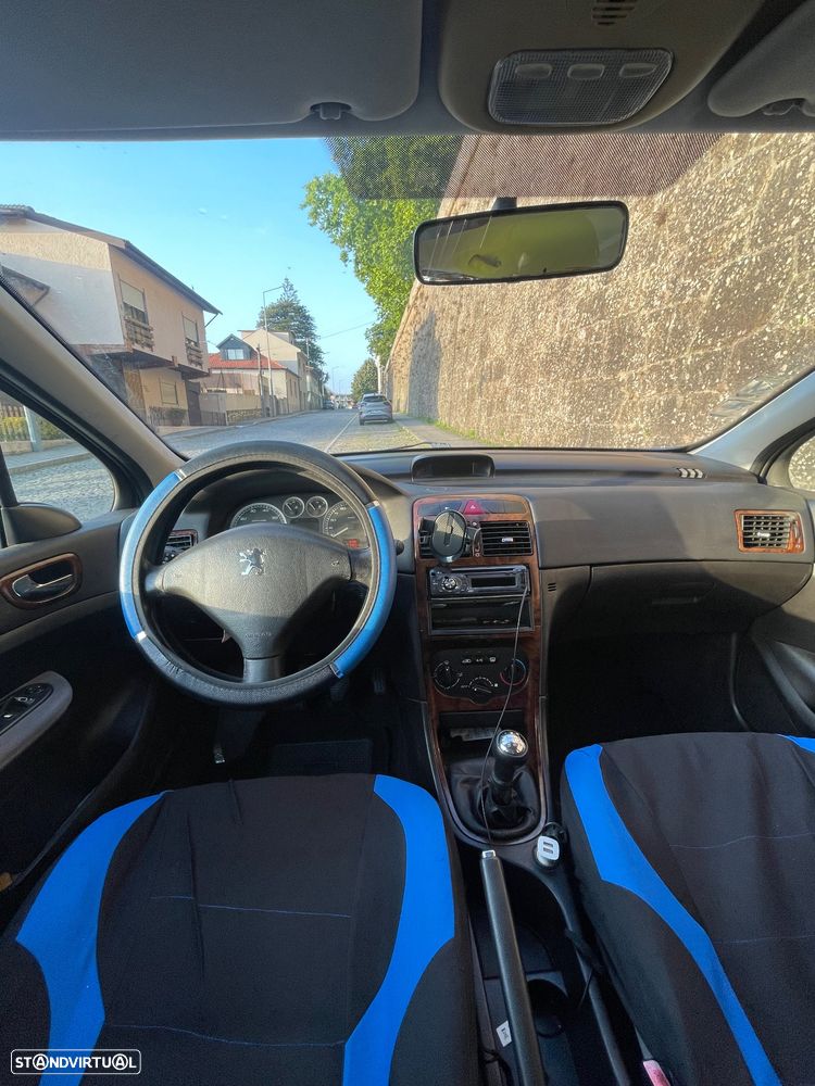 Peugeot 307 1.4 XR - 2