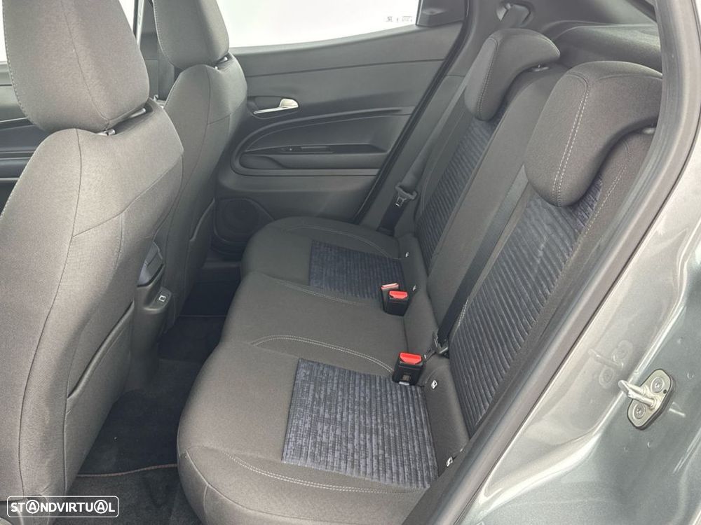 Alfa Romeo Junior 1.2 eDCT6 - 12