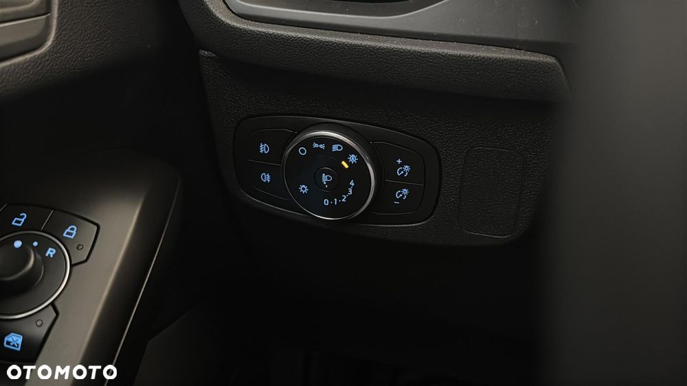 Ford Focus 1.0 EcoBoost mHEV Titanium X - 31