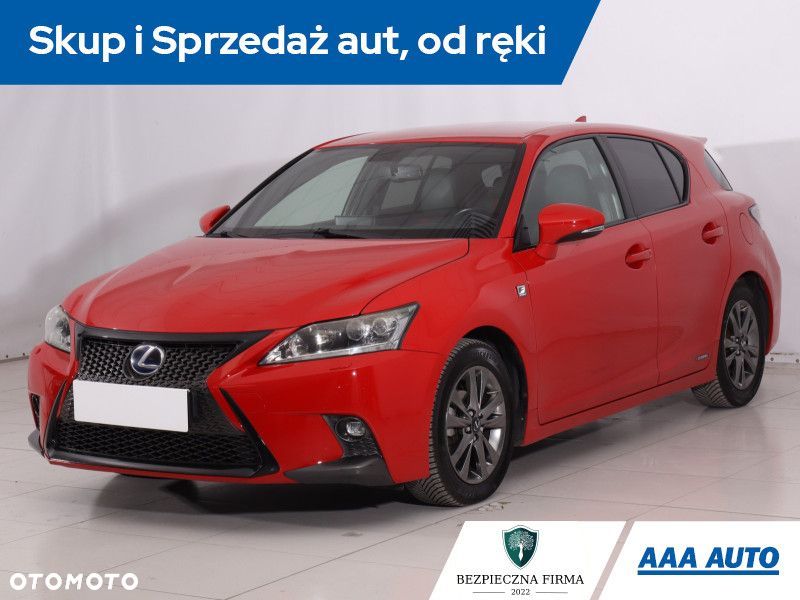 Lexus CT - 3