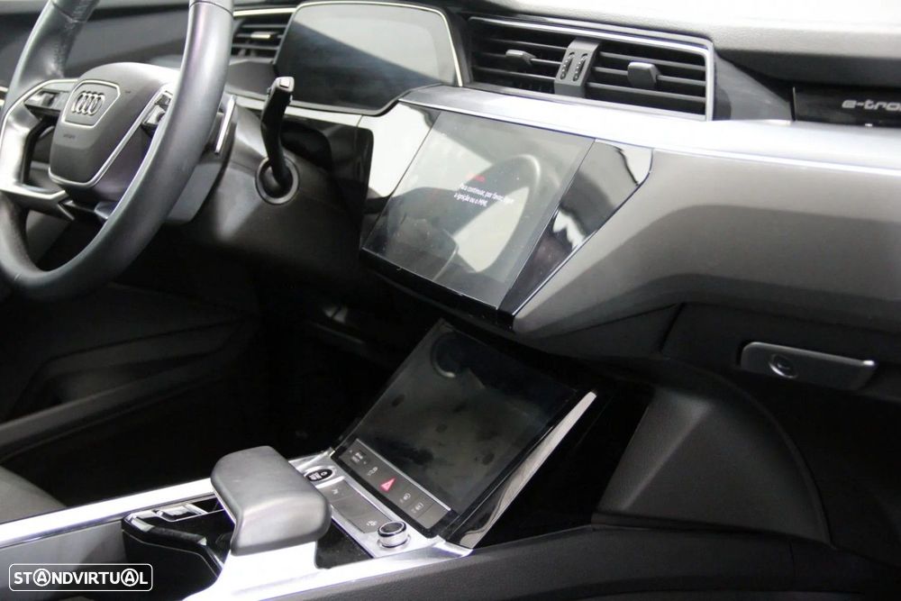 Audi e-tron Sportback - 10