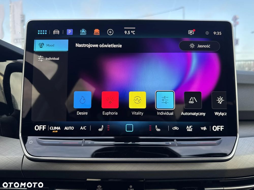 Volkswagen Golf 1.5 TSI EHybrid PHEV 150kW Life Plus DSG - 13