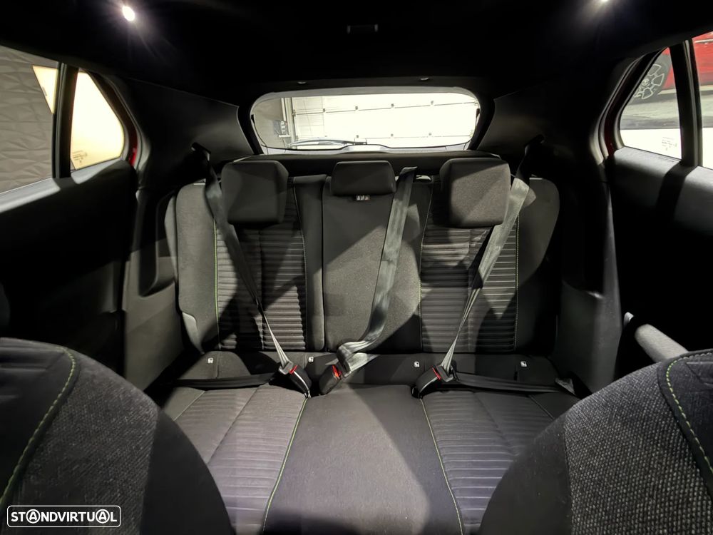 Peugeot 2008 1.2 PureTech Active - 7