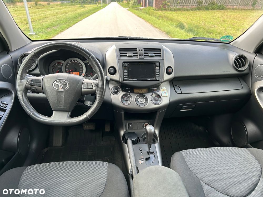 Toyota RAV4 2.0 VVT-i Sol NAVI MS - 15
