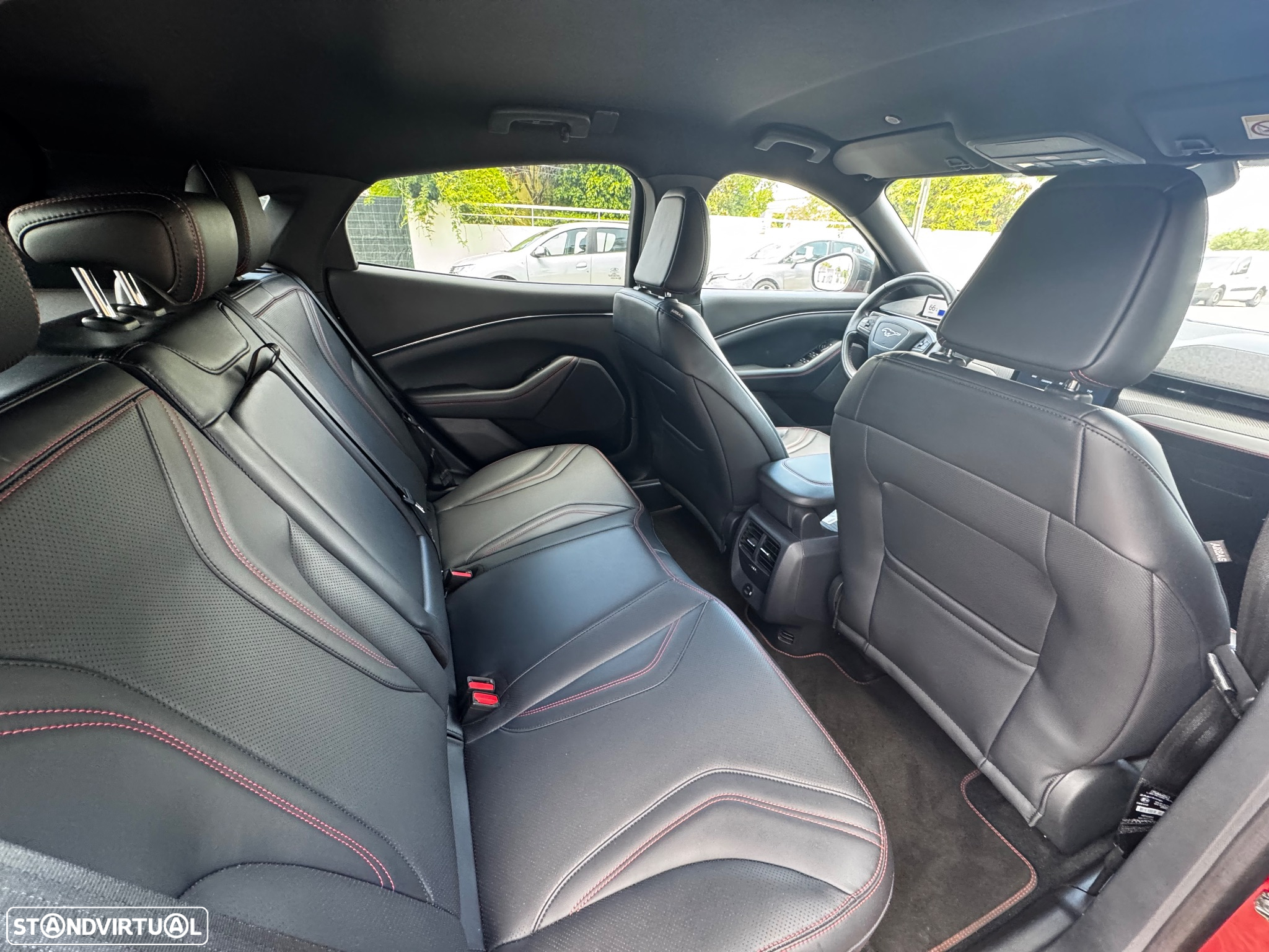 Ford Mustang Mach-E 98.7 kWh Premium AWD - 15