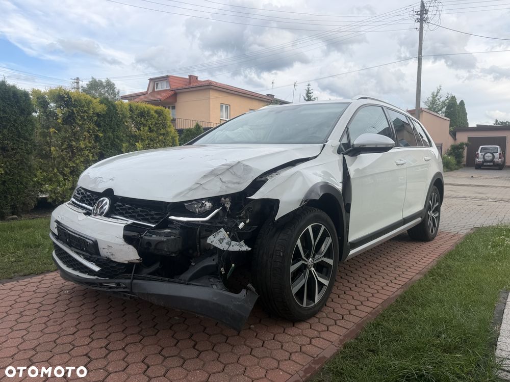 Volkswagen Golf Alltrack - 1
