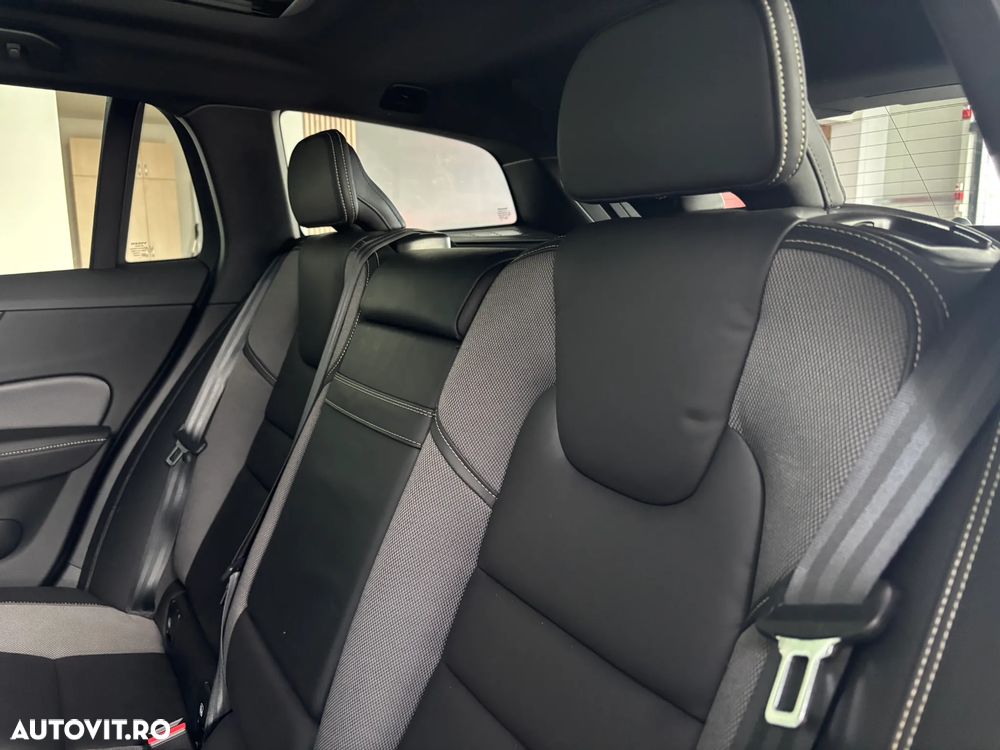 Volvo V60 T6 AWD Geartronic R-Design - 15