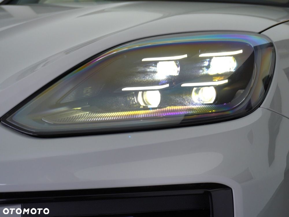 Porsche Cayenne E-Hybrid PHEV Black Edition - 9