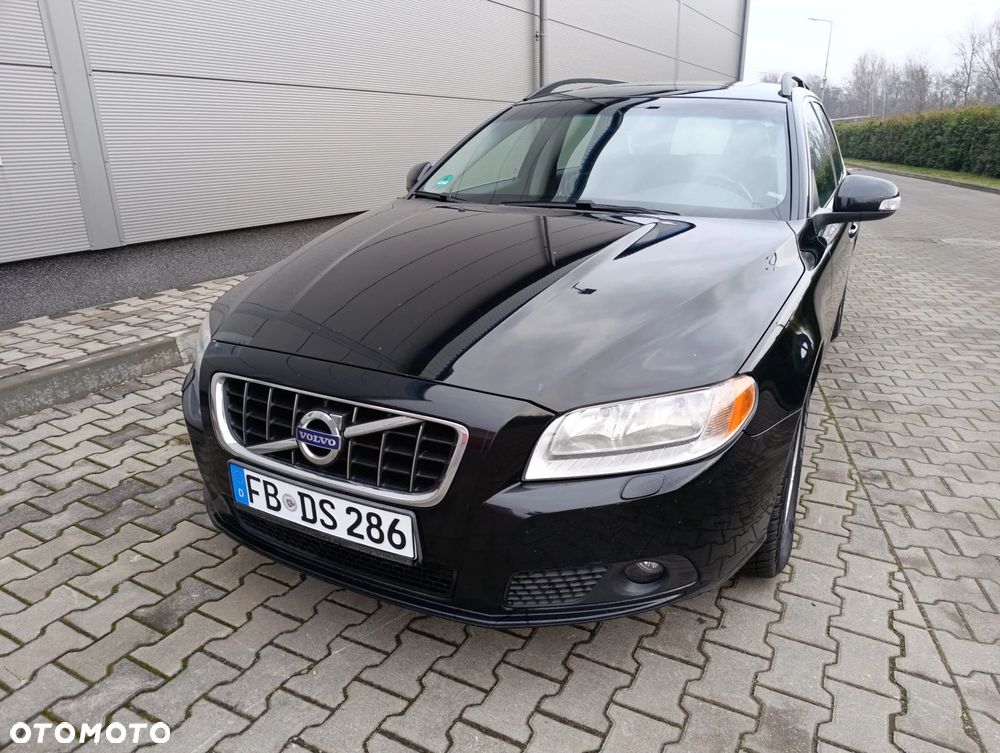 Volvo V70 2.5T Momentum - 4