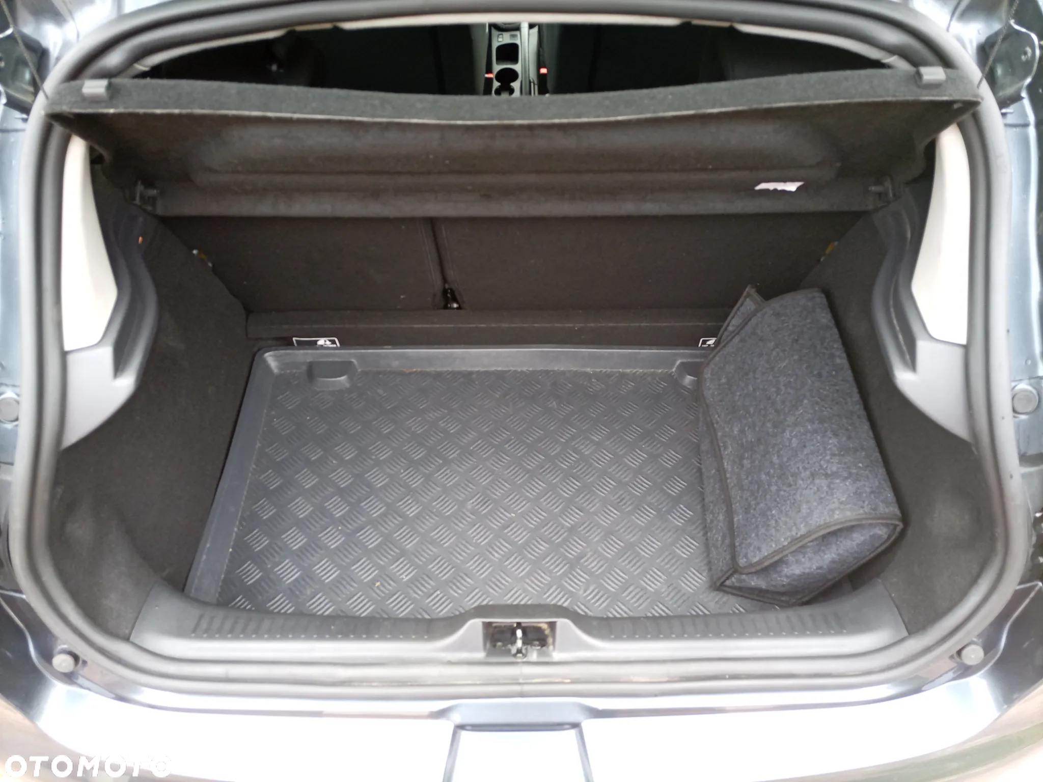 Renault Clio 0.9 TCe Limited - 12