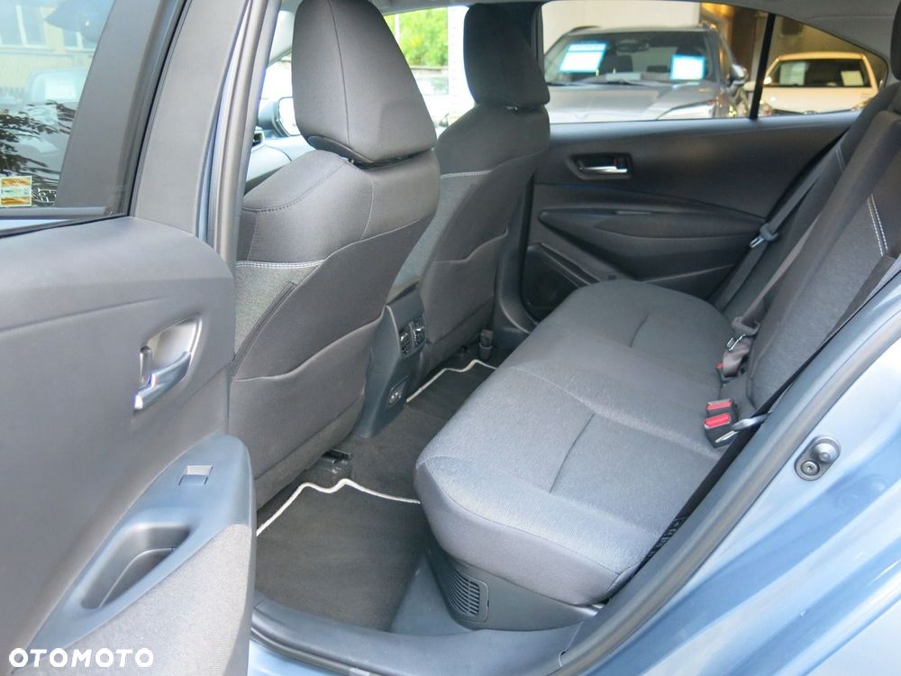 Toyota Corolla 1.8 Hybrid Style - 11