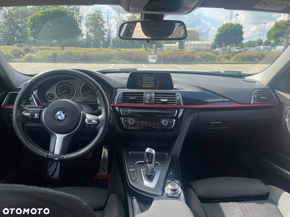 BMW Seria 3 318i Sport Line - 10