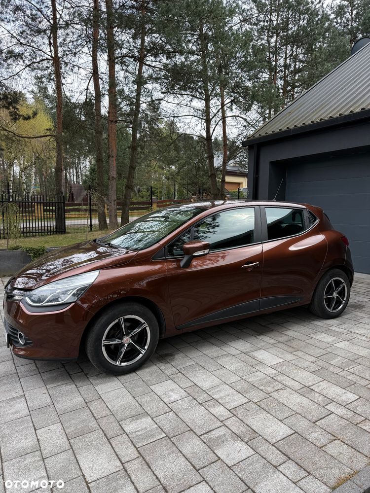 Renault Clio 1.2 16V 75 Experience - 4