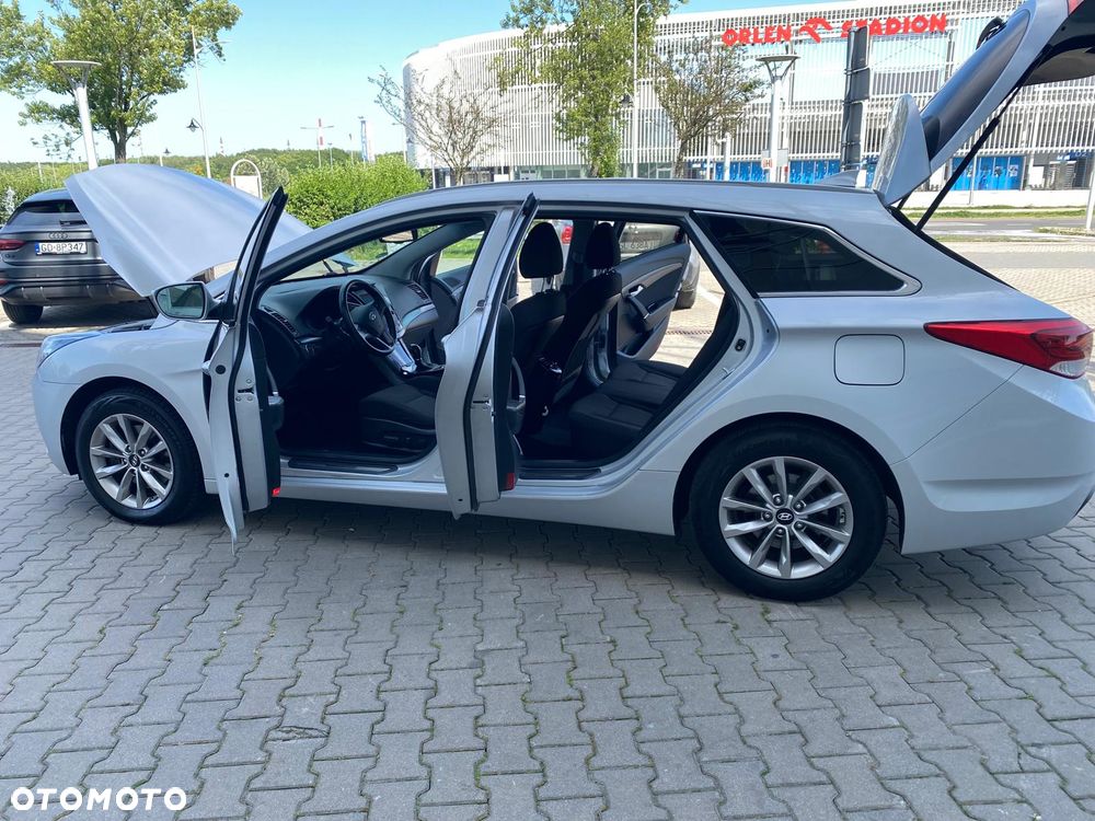 Hyundai i40 Kombi blue 1.7 CRDi DCT Premium - 11