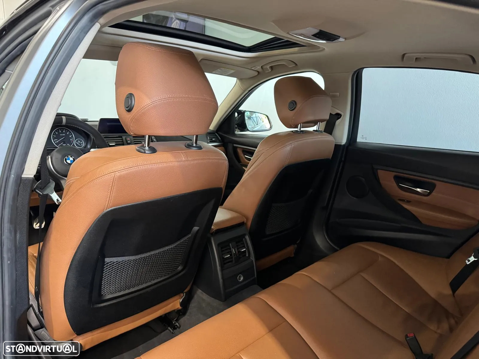 BMW 320 i Pack M - 20