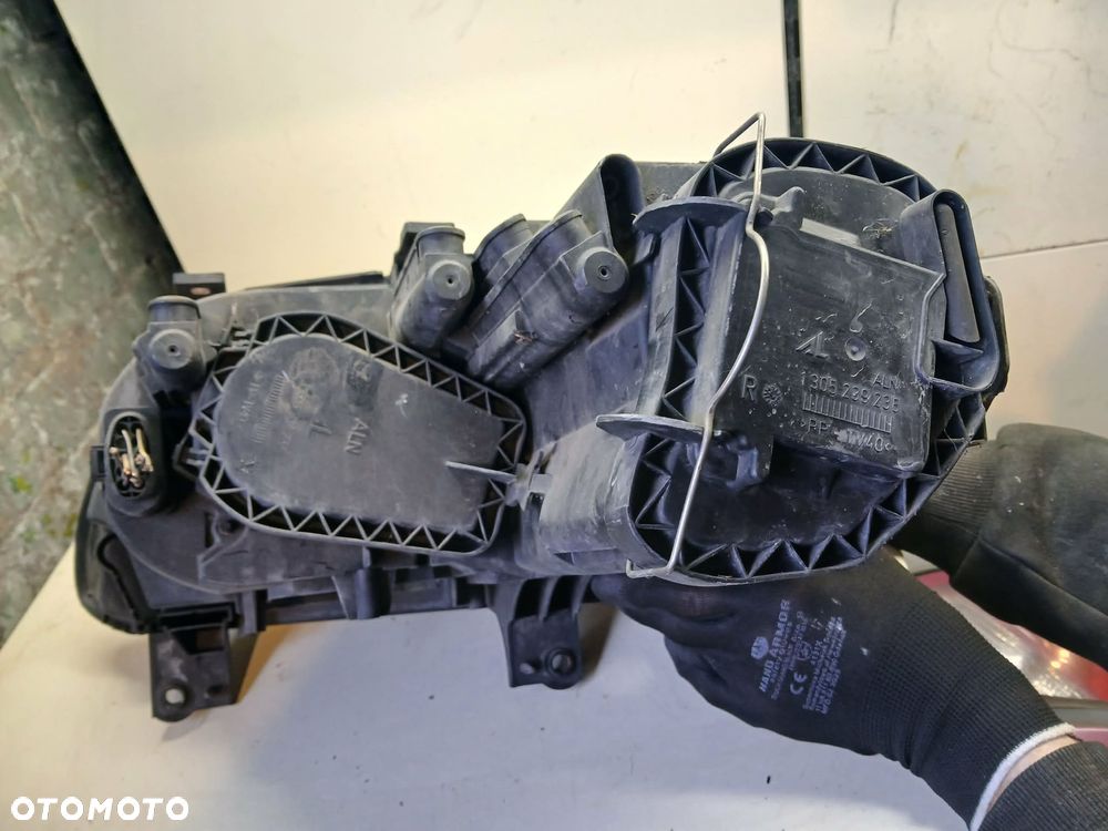 Volkswagen Touran Lampa przednia prawa, lewa - 6