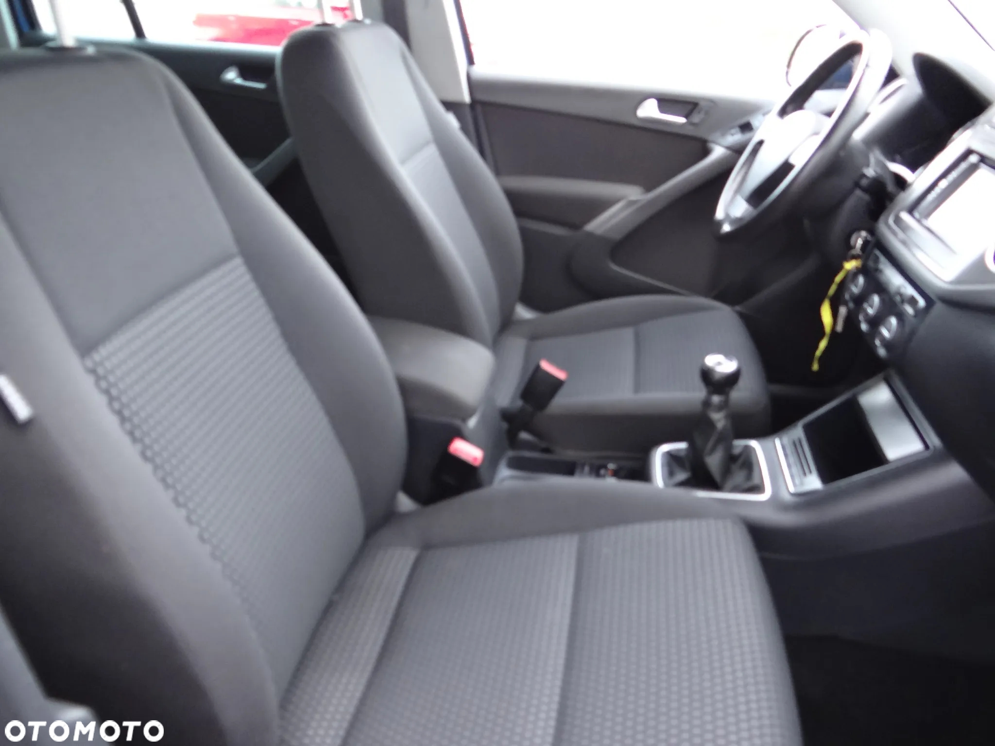 Volkswagen Tiguan - 12