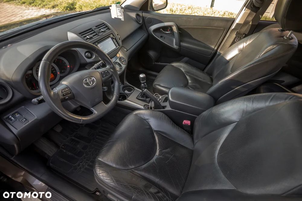 Toyota RAV4 2.2 D-CAT 4x4 Executive - 18