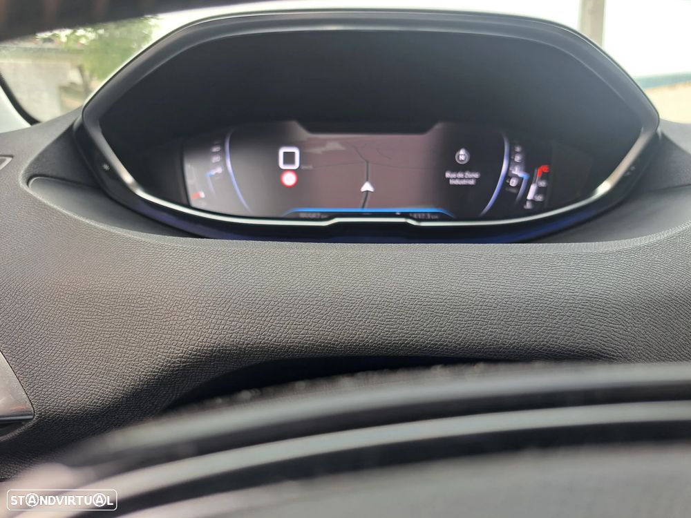 Peugeot 3008 1.5 BlueHDi Active Pack - 24