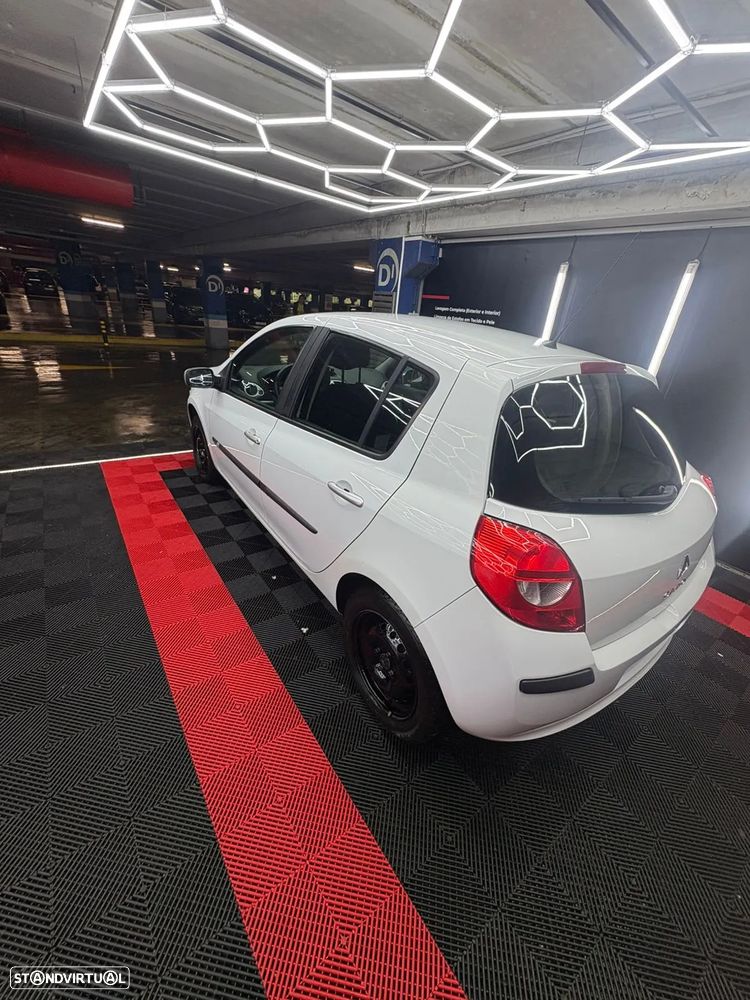 Renault Clio 1.5 dCi Confort - 14