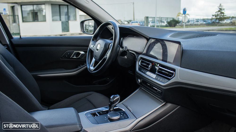 BMW 330 e Corporate Edition Auto - 23
