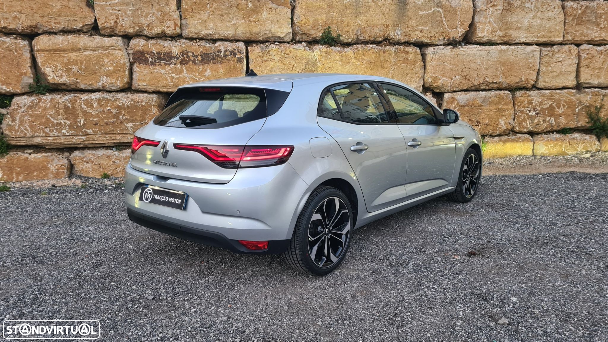 Renault Mégane 1.5 Blue dCi Intens EDC - 2