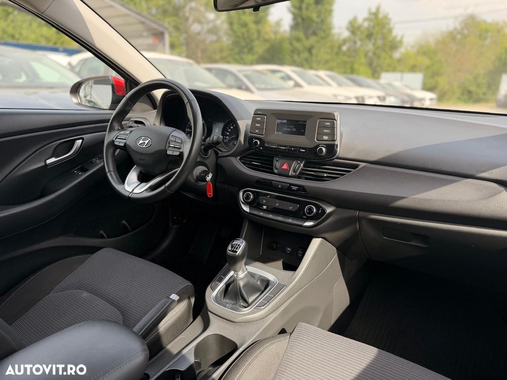 Hyundai i30 1.5 110CP 5DR M/T Comfort - 4