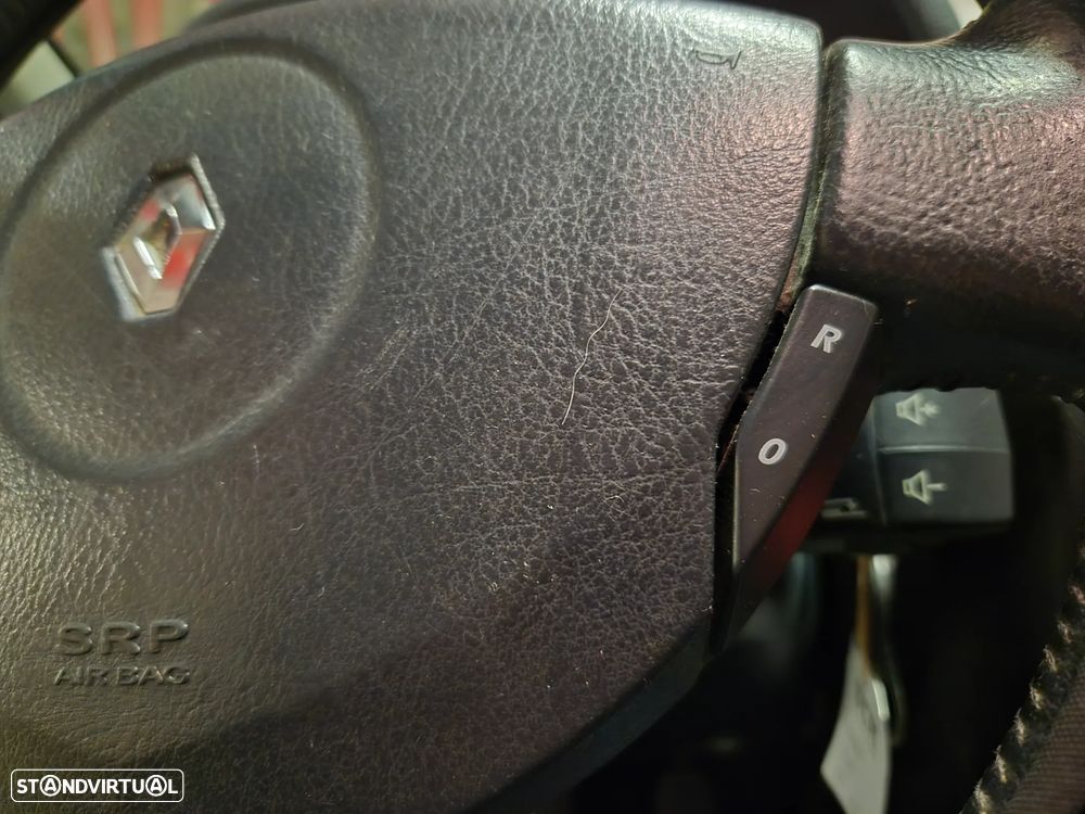 Renault Clio 1.2 16V SE Extreme - 19