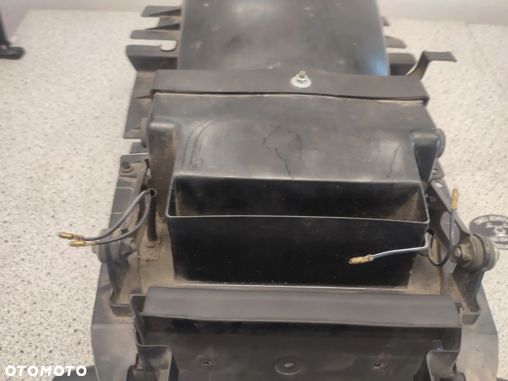 Nadkole, wypełnienie zadupka, kierunkowskazy, mocowanie tablicy rejestracyjnej Honda CBR 1000F CBR1000 F CBR1000F CBR 1000 F SC24 - 11