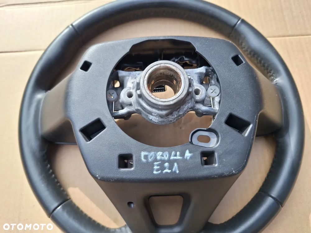 KIEROWNICA TOYOTA COROLLA E21 - 5
