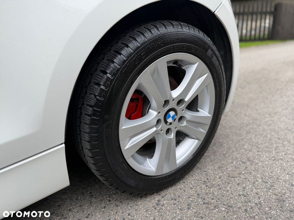 BMW Seria 1 116i - 13