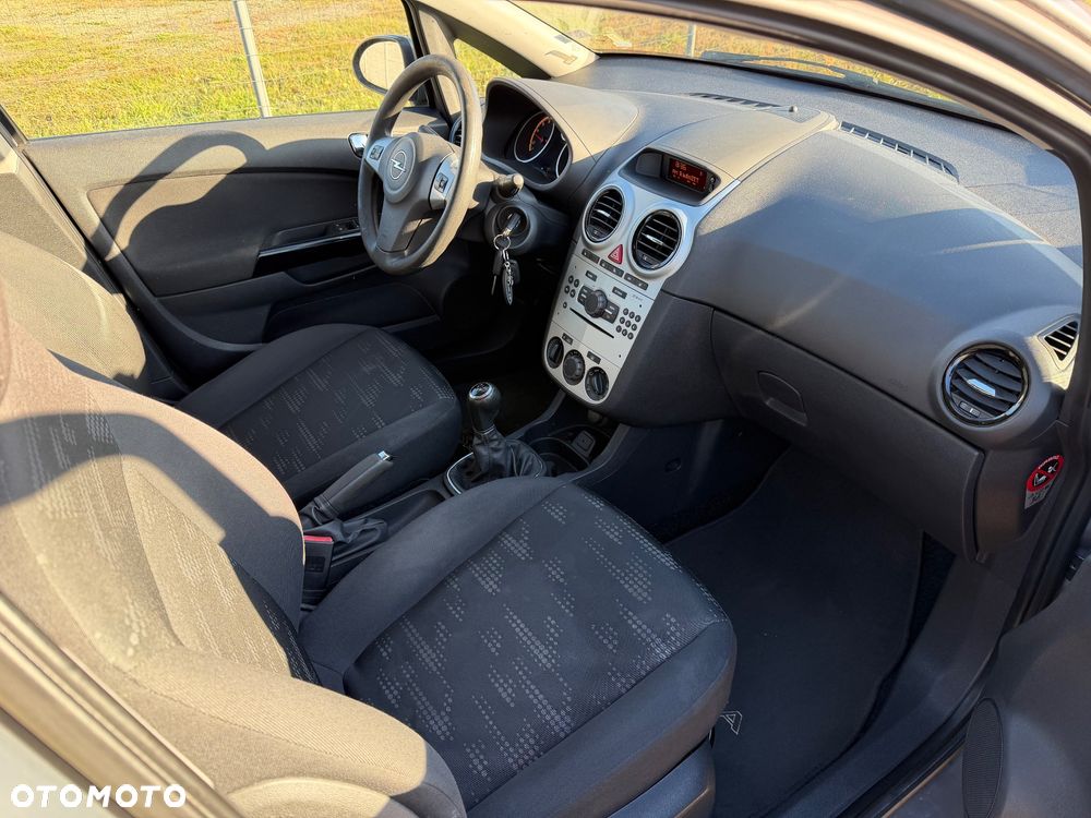 Opel Corsa 1.2 16V Enjoy - 8